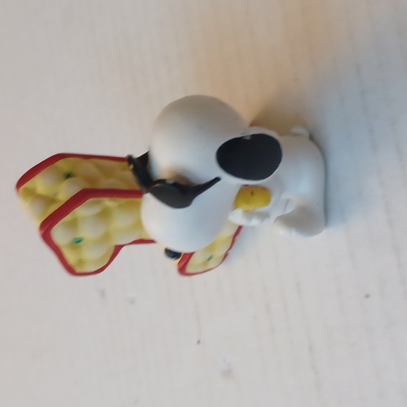 4/$40 Snoopy & Woodstock #1 Figurine - Picture 3 of 5